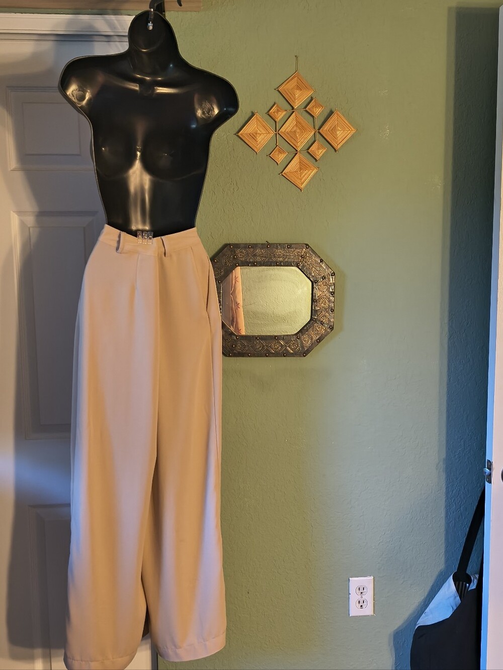 Tronjari Camel Tan High Waisted Pleated Wide Leg Trouser Size S - Picture 6 of 11